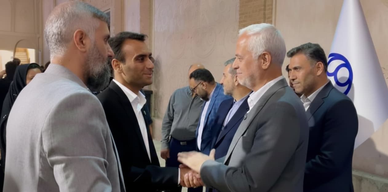 شرکت خدمات طراحی و توسعه سایت، اینترنت و شبکه 3 Unveiling Ceremony آرتاپرداز